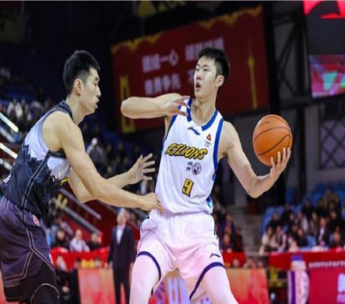 麦康奈尔宣,布放弃参议,员连任竞选,Bwin体育,体育博彩,实时投注,赔率,在线体育博彩,顶级博彩平台