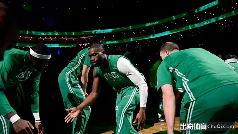 上海海港后程发力连夺两城，中超再创五连冠佳绩